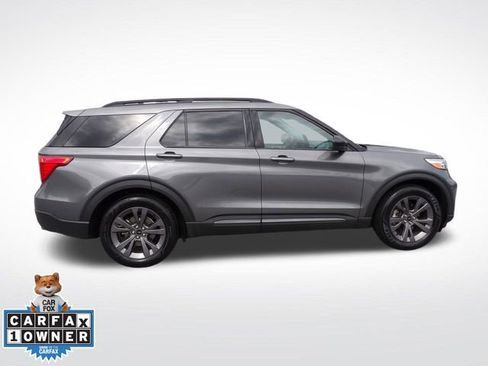 Certified 2023 Ford Explorer XLT w/ Equipment Group 202A RWD image 11
