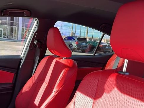 Used 2025 Toyota Camry XSE image 15