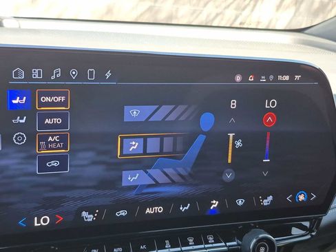 Used 2024 Chevrolet Blazer EV LT AWD/4WD image 28