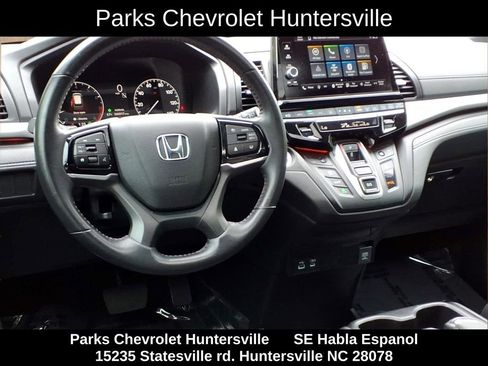 Used 2025 Honda Odyssey Sport-L image 3