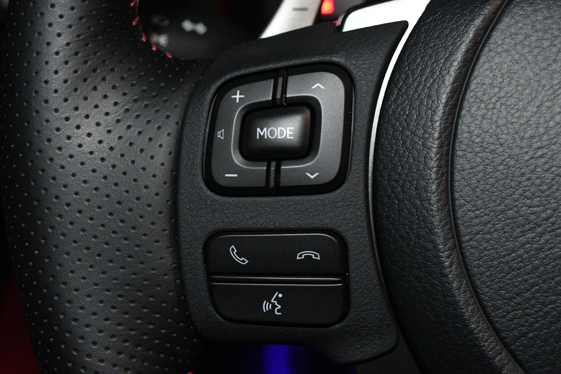 Used 2025 Lexus IS 350 F Sport RWD image 27