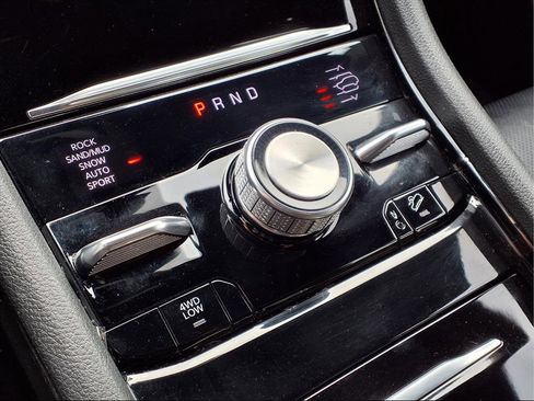 Used 2023 Jeep Grand Cherokee L Overland w/ Advanced Protech Group III image 20