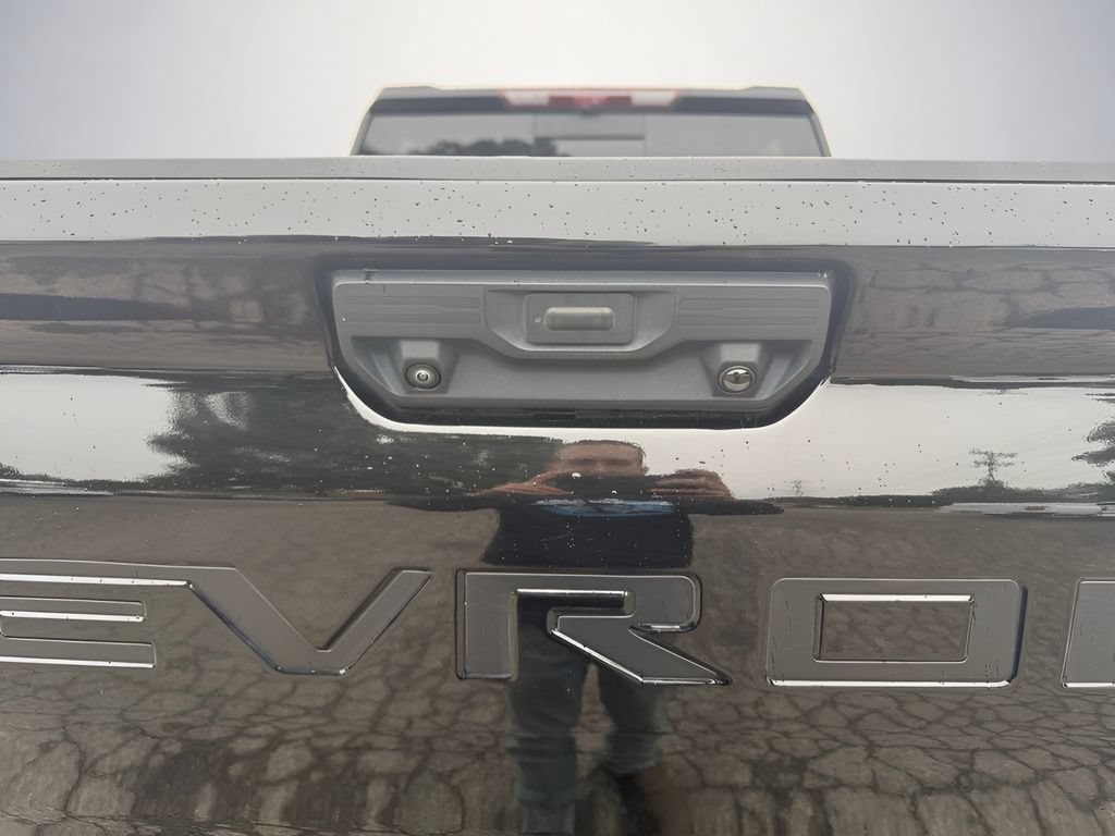 Used 2025 Chevrolet Silverado 2500 High Country w/ High Country Premium Package AWD/4WD image 39