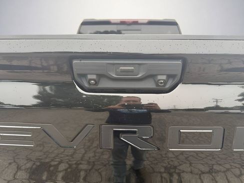 Used 2025 Chevrolet Silverado 2500 High Country w/ High Country Premium Package AWD/4WD image 39
