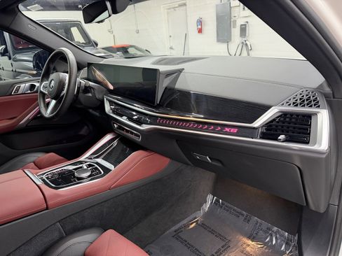 Used 2024 BMW X6 xDrive40i w/ Premium Package image 18