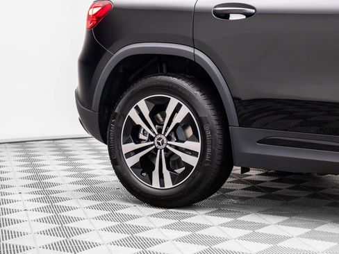 Certified 2026 Mercedes-Benz GLA 250 4MATIC image 38