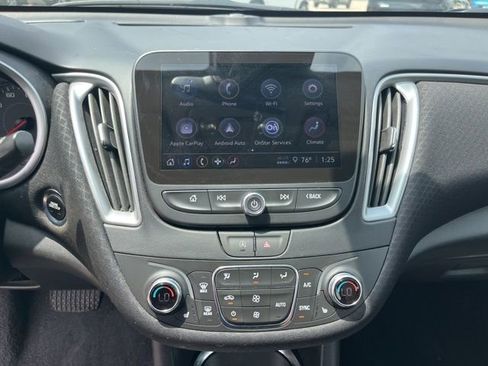Used 2025 Chevrolet Malibu LT FWD image 22