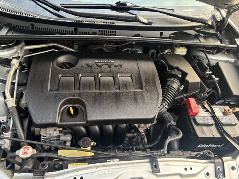 Used 2017 Toyota Corolla L image 12