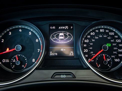 Used 2018 Volkswagen Atlas SE image 36