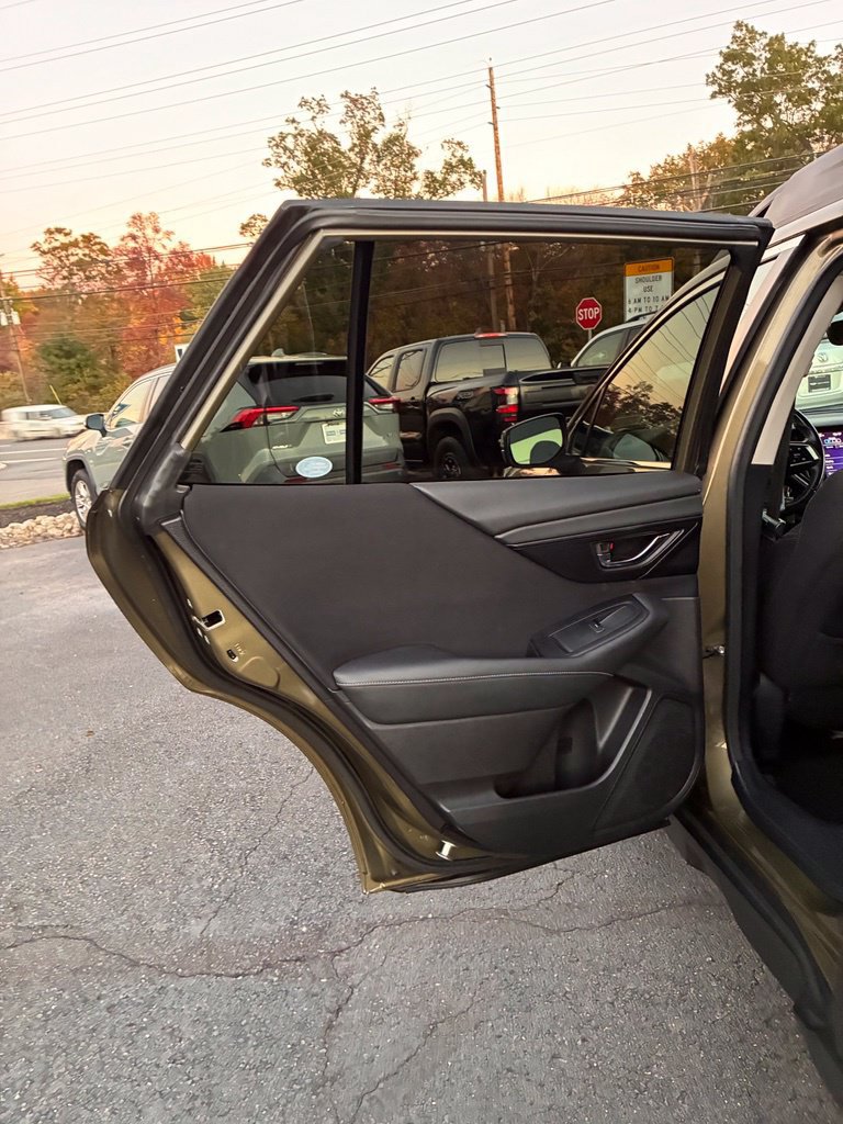 Used 2020 Subaru Outback Premium AWD/4WD image 25