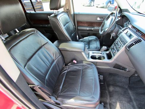 Used 2009 Ford Flex SEL image 18
