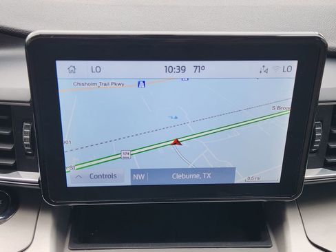 Used 2022 Ford Explorer XLT w/ Equipment Group 202A image 16