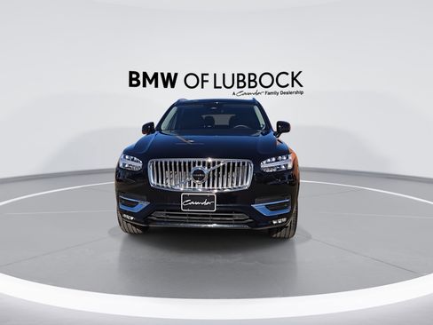 Used 2025 Volvo XC90 B5 Plus w/ Protection Package Premier image 3