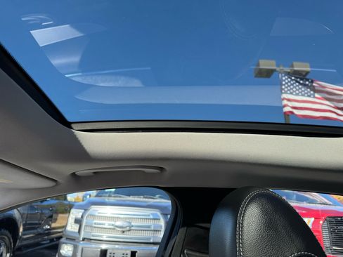 Used 2016 Mercedes-Benz C 300 Sedan image 17