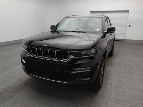 Used 2022 Jeep Grand Cherokee Limited 4xe w/ Luxury Tech Group II image 15