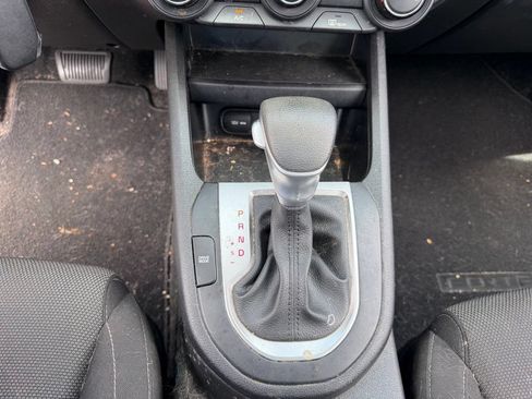 Used 2022 Kia Forte LXS w/ LXS Technology Package FWD image 27