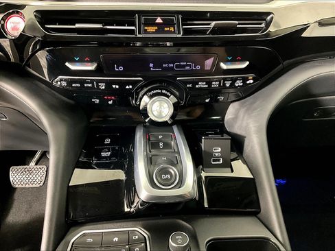 Certified 2023 Acura MDX FWD w/ Technology Package image 15