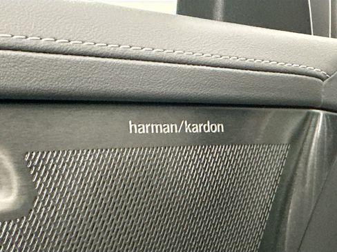 New 2025 Volvo XC90 T8 Ultra w/ Protection Package Premier image 23