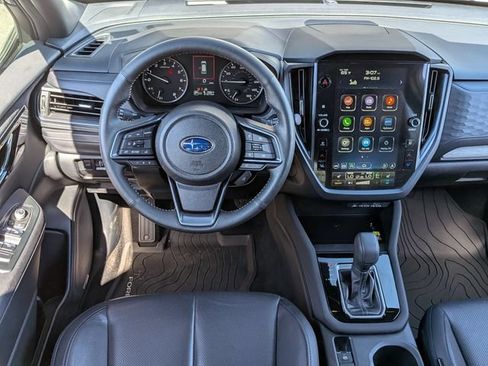 Used 2025 Subaru Forester Limited AWD/4WD image 32