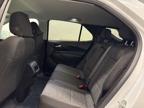 Used 2024 Chevrolet Equinox LT image 32