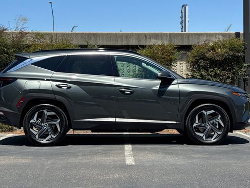 Used 2024 Hyundai Tucson Limited AWD/4WD image 3