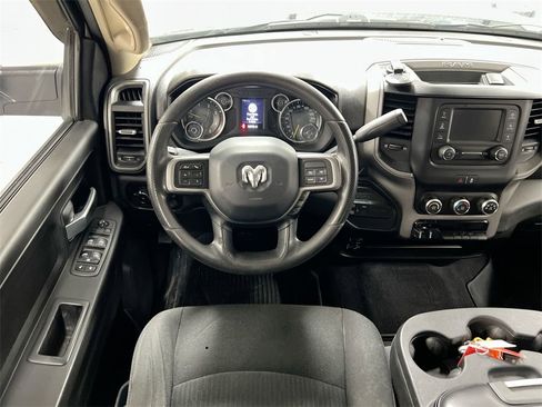 Used 2019 RAM 3500 Tradesman image 19