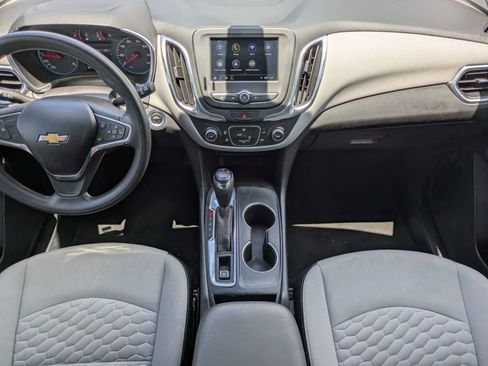 Used 2019 Chevrolet Equinox LS w/ LS Convenience Package FWD image 10