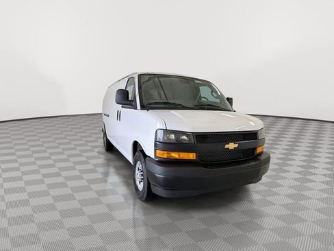 New 2026 Chevrolet Express 3500 Extended w/ Driver Convenience Package RWD image 4