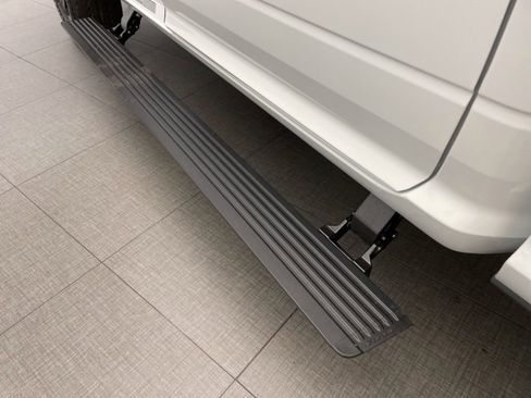 New 2026 RAM 3500 Laramie AWD/4WD image 14