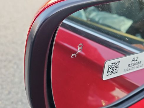 New 2025 Honda Pilot Touring image 6