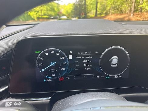 Used 2023 Kia Niro Wave image 17