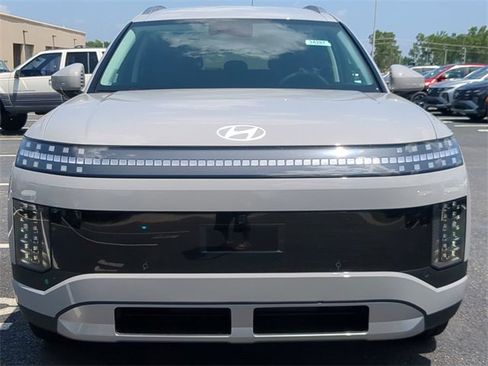 New 2026 Hyundai Ioniq 9 SE image 8