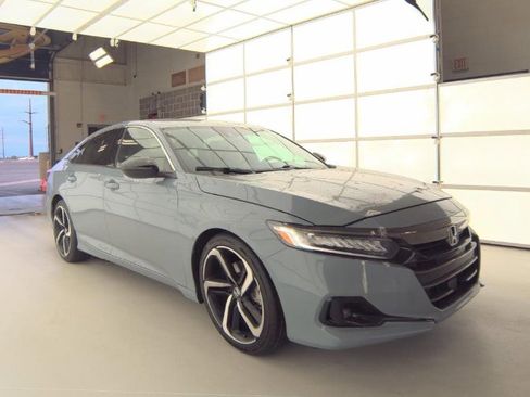 Used 2021 Honda Accord Sport image 3