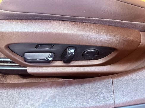 Used 2020 Lexus ES 350 Ultra Luxury w/ Accessory Package 2 FWD image 23