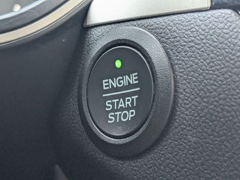 Used 2022 Ford Escape SE w/ Convenience Package image 29