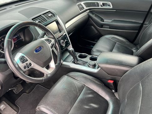 Used 2013 Ford Explorer Sport w/ Class III Trailer Tow Pkg image 7