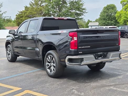 Used 2024 Chevrolet Silverado 1500 LT AWD/4WD image 4