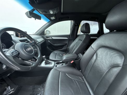 Used 2018 Audi Q3 2.0T Premium image 11