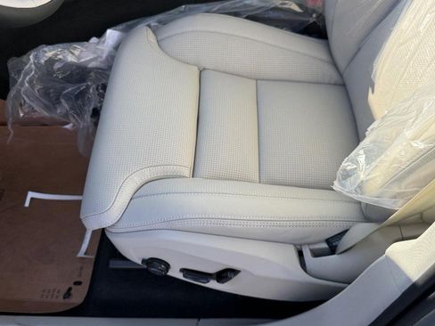 New 2026 Volvo XC90 T8 Ultra w/ Protection Package Premier image 11