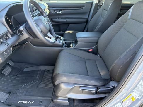 Used 2025 Honda CR-V LX image 29
