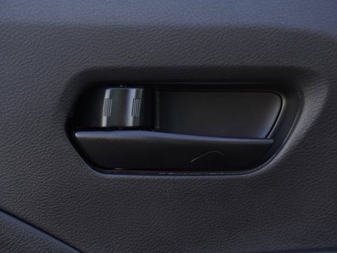 New 2025 Nissan Versa S image 7