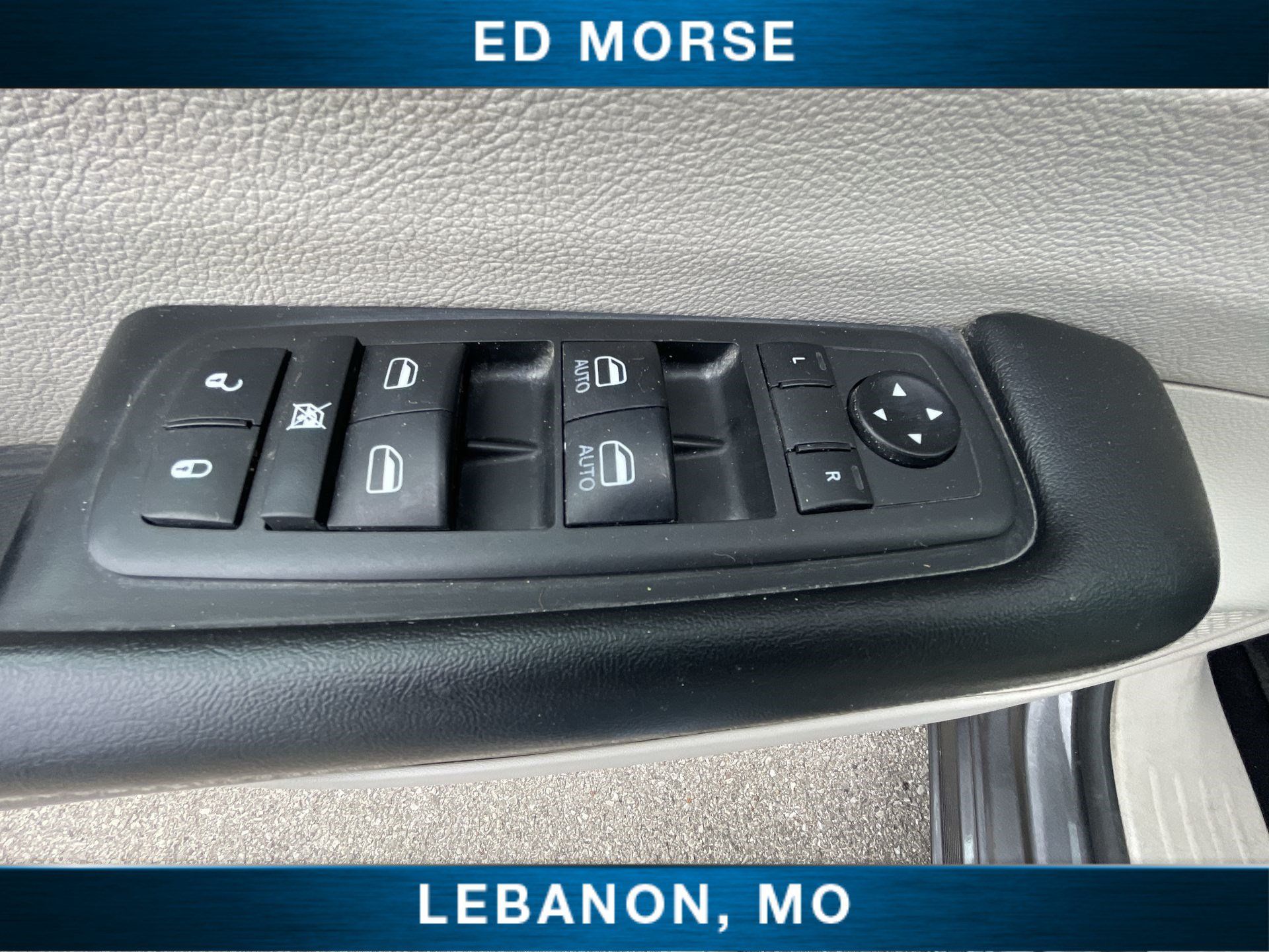 Used 2021 Chrysler Voyager Lxi FWD image 21