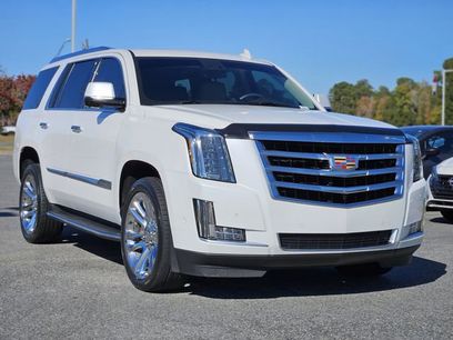 Used 2017 Cadillac Escalade Luxury