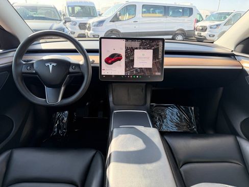Used 2023 Tesla Model Y Long Range AWD/4WD image 22