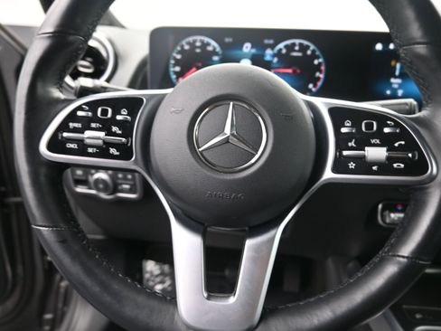 Used 2023 Mercedes-Benz GLB 250 4MATIC image 20