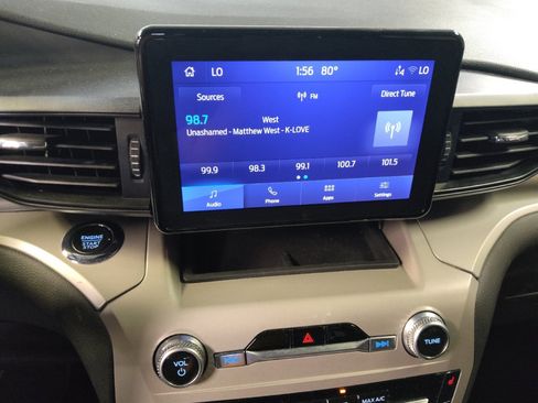 Used 2023 Ford Explorer XLT RWD image 25