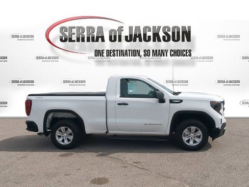 Used 2024 GMC Sierra 1500 Pro w/ Pro Value Package image 10