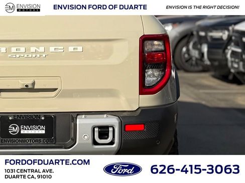 New 2025 Ford Bronco Sport Outer Banks w/ Sasquatch Outer Banks Package image 8