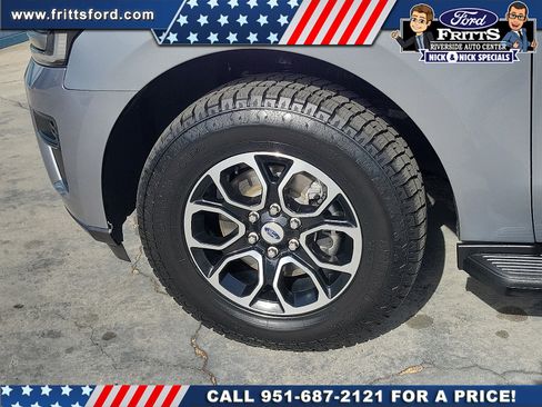 Certified 2023 Ford Expedition XLT RWD image 19