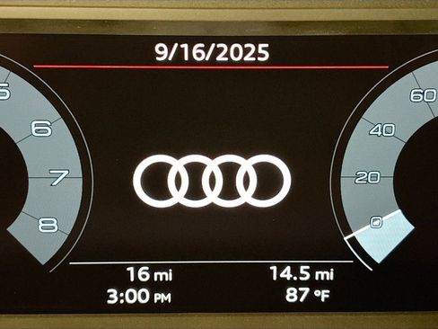 New 2025 Audi Q3 2.0T Premium Plus image 11